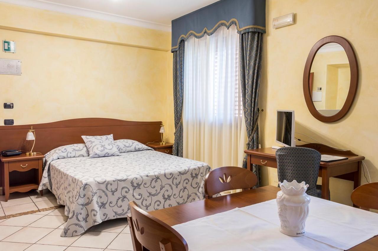 Residence Alberghiero Eolie 리파리 외부 사진