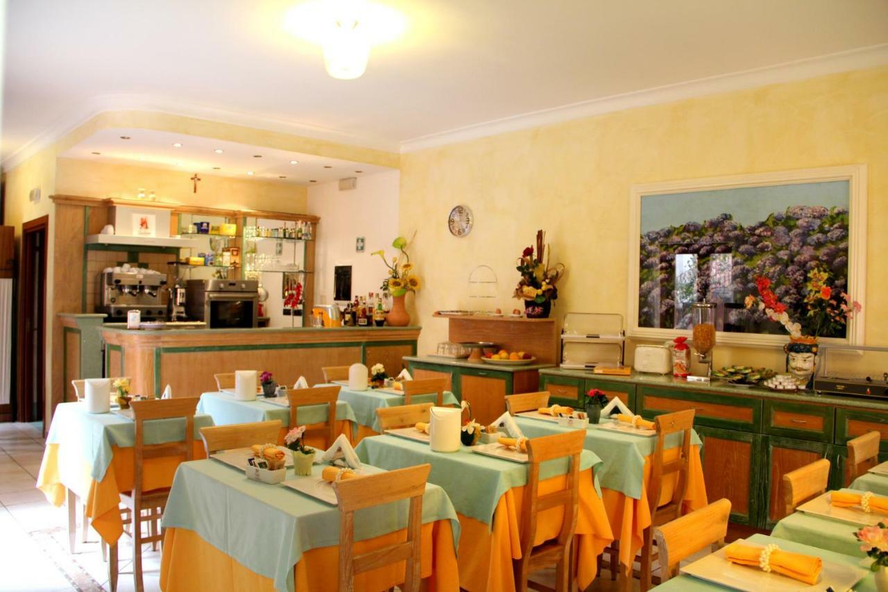 Residence Alberghiero Eolie 리파리 외부 사진